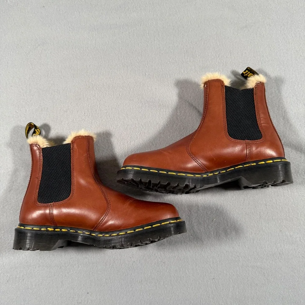 Dr Martens Leonore Chelsea Boots Faux Fur Lined Brown Leather 2976 US Womens 7